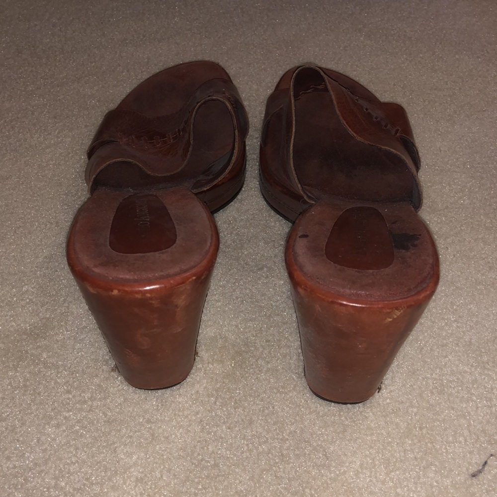 heels - Picture 2 of 3